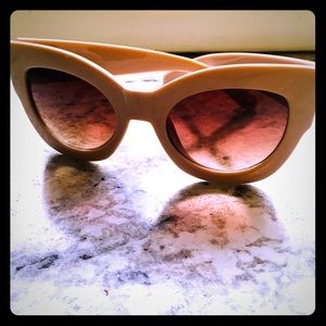 Cat eye sunglasses
